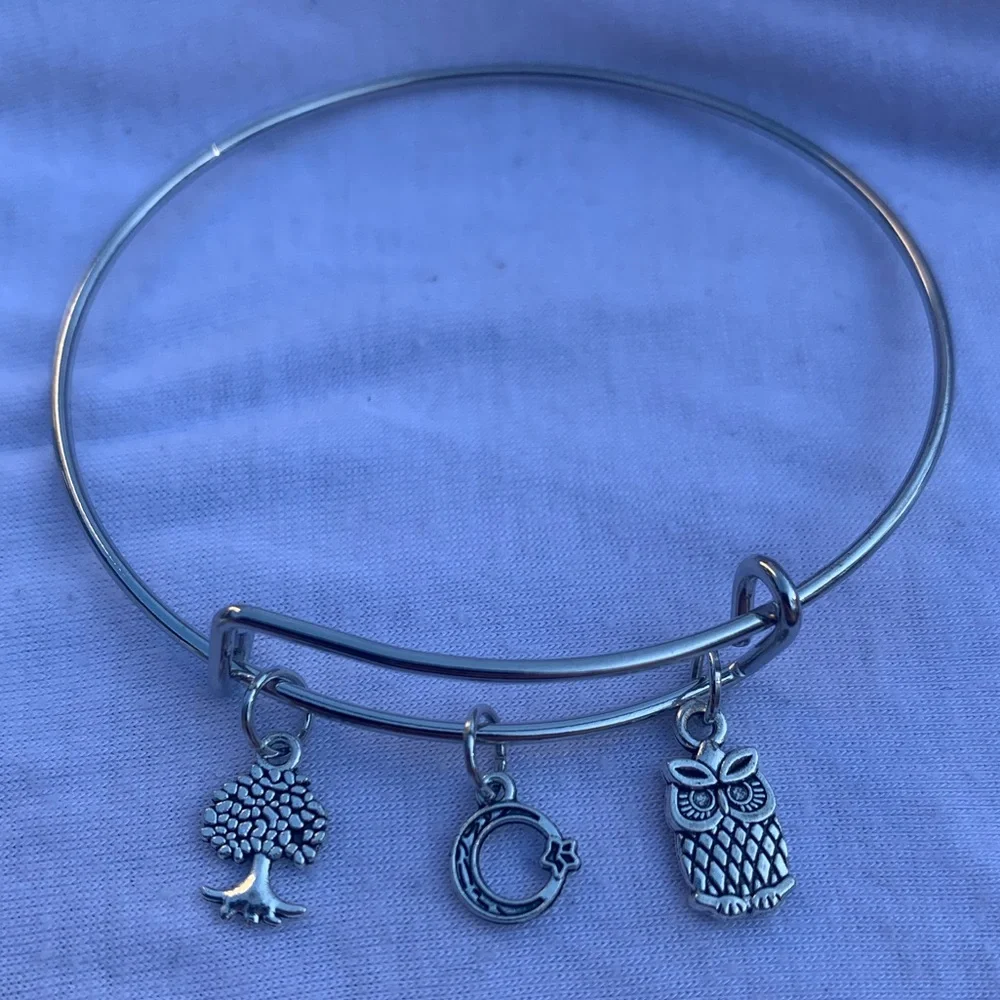Brand New! Handmade! Adjustable Charm Bangle Bracelet! - Picture 4 of 5